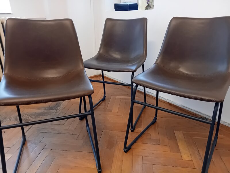 Scaune ideale pentru birou sau bucatarie